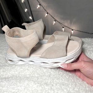 Size 8.5  platform sandals